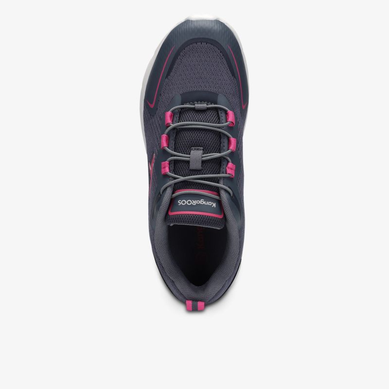leichter atmungsaktiver Sportschuh mit gepolsterter Innensohle und schnellschnürung für optimalen Komfort