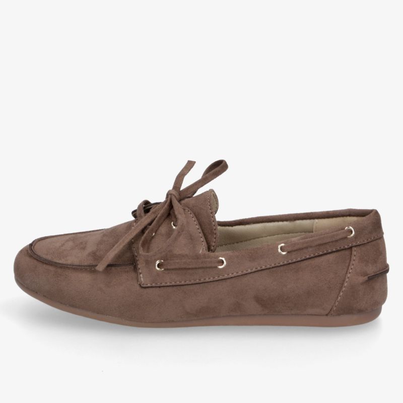 Brauner Wildleder-Slipper mit Schleife und rutschfester Sohle, elegant und bequem für jeden Anlass