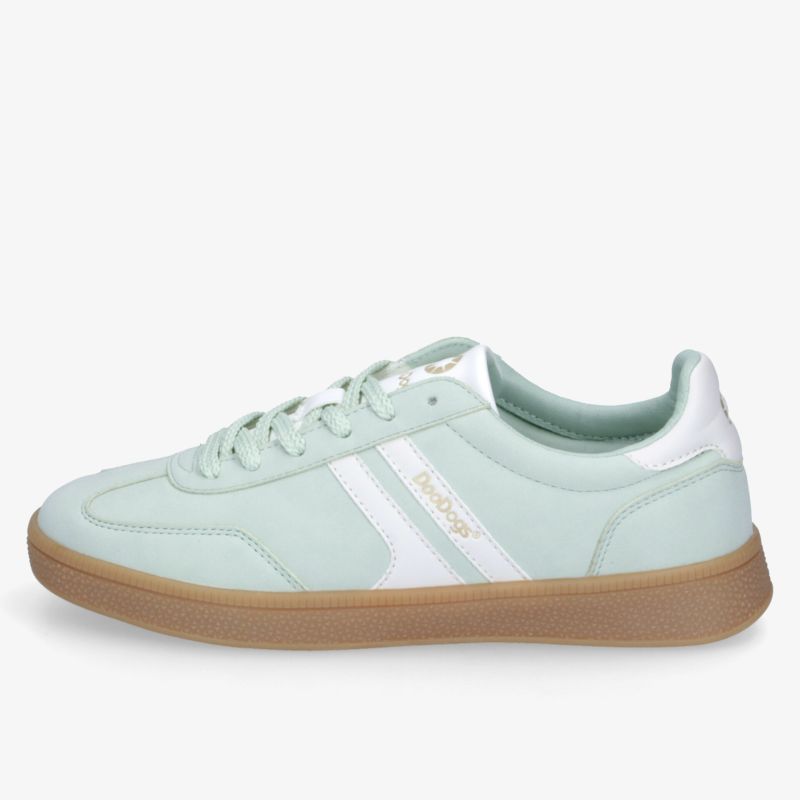 Eleganter mintfarbener Sneaker mit weißen Akzenten und bequemer Gummisohle, ideal für Freizeit und Sport.