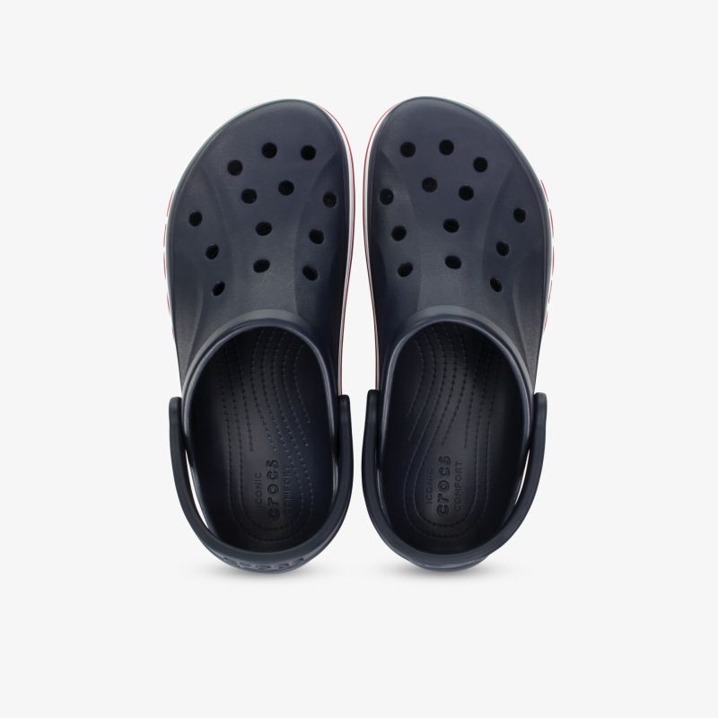 Leichtes Paar Gummischuhe mit vielen Belüftungslöchern für optimalen Tragekomfort und rutschfeste Sohlen