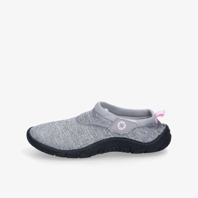 Grauer Freizeitschuh mit elastischem Schaft und rutschfester Sohle für bequemen und flexiblen Tragekomfort