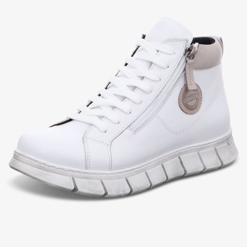 Moderner weißer Sneaker mit Reißverschluss und bequemer, flexibler Sohle, sportliches Design