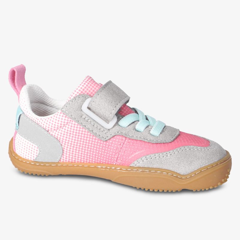 Moderner Sneaker mit farbenfrohem Design und komfortabler Passform. Ideal für Freizeitaktivitäten.