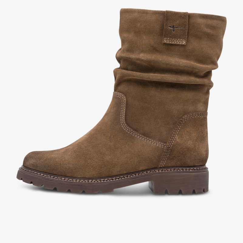 Brauner Veloursleder Stiefel mit flachem Absatz und modischem Schlupf-Design in seitlicher Ansicht