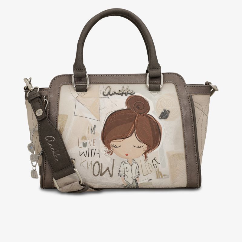 Stilvolle Handtasche mit abnehmbarem Schultergurt und detailreicher dekorativer Applikation, praktische Größe