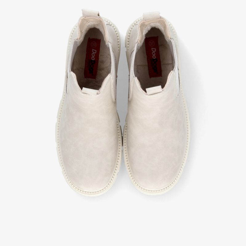 Leichte und bequeme Schuhe mit atmungsaktivem Material und flexibler Sohle in klarer Draufsicht