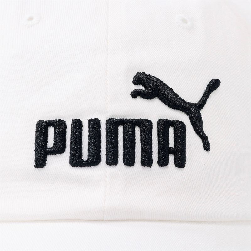 Puma Cap in Weiß mit auffälligem Logo. Sportlich und stilvoll für ein modisches Statement.