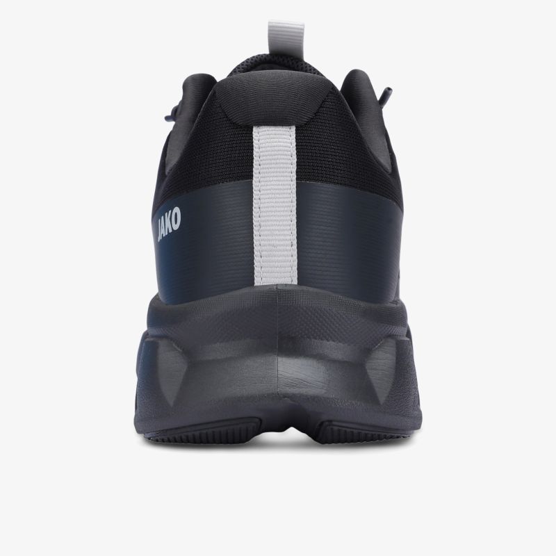 Sportlicher Schuh mit robuster Sohle und stabiler Fersenkappe, ideal für Alltag und Aktivitäten
