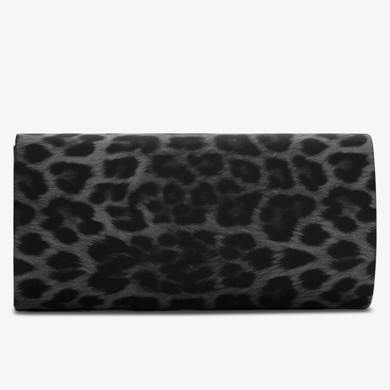 Elegante Clutch mit markantem Leopardenmuster und strukturierter Oberfläche, ideal für besondere Anlässe
