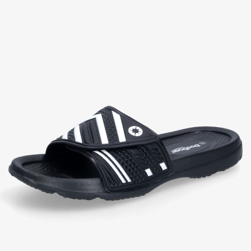 Leichte schwarze Sandale mit offenem Riemen für maximalen Komfort und rutschfeste Sohle im sportlichen Design