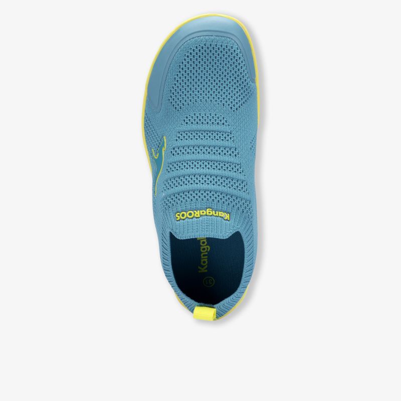 Leichter, atmungsaktiver Schuh mit flexiblem Material und rutschfester Sohle in moderner, sportlicher Optik von oben