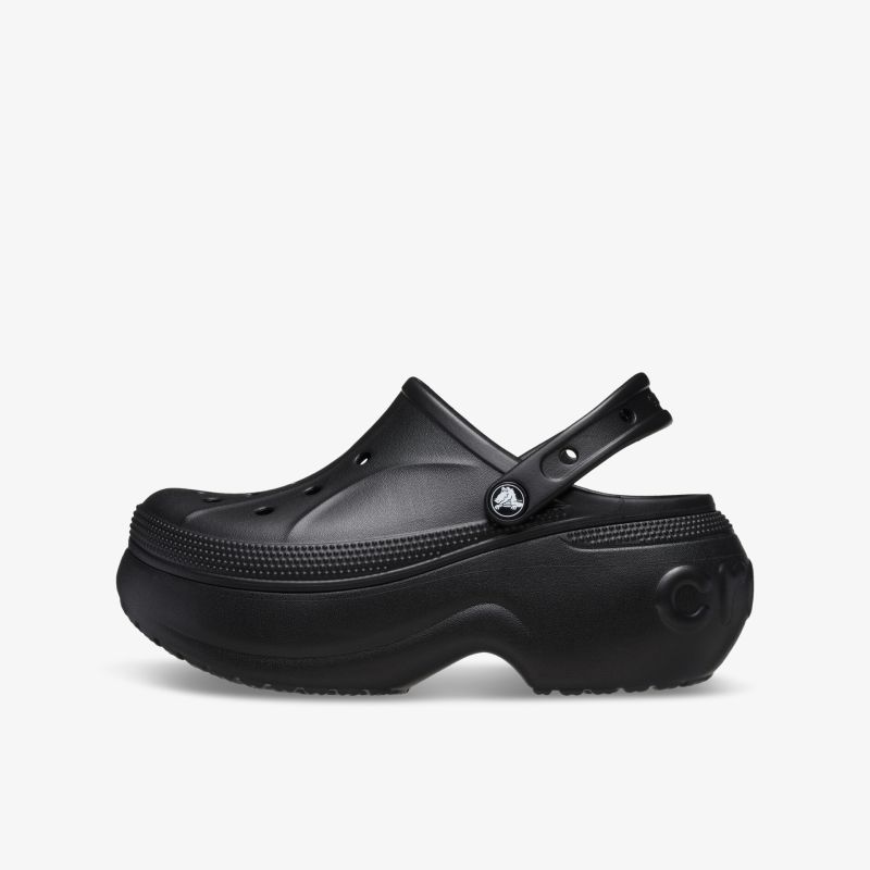 Bequemer, leichter Schuh mit stoßdämpfender Sohle und rutschfester Oberfläche, seitliche Ansicht.