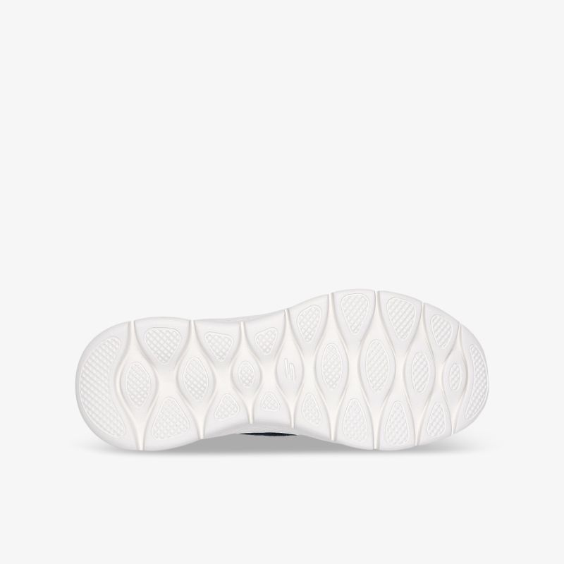 Weiße Schuhsohle mit rutschfestem Profil für optimalen Halt und hohe Flexibilität bei jedem Schritt