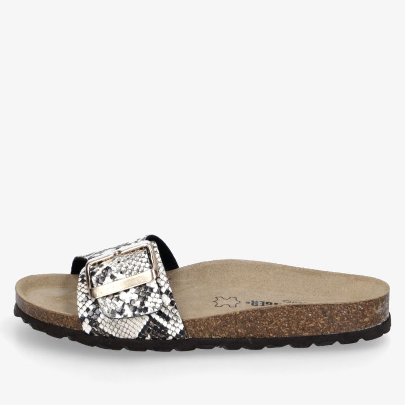 Seitenansicht einer modischen komfortablen Pantolette mit Korkfußbett und verstellbarem Riemen