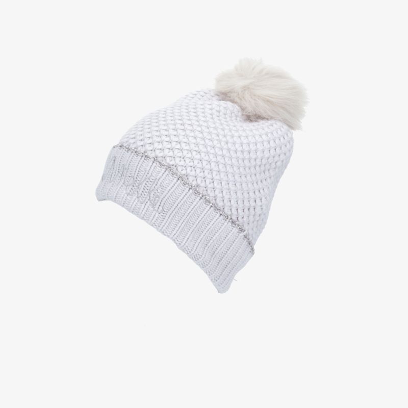 Weiße Strickmütze mit großem Bommel, weich und warm, ideal für kalte Tage, komfortabel und stilvoll