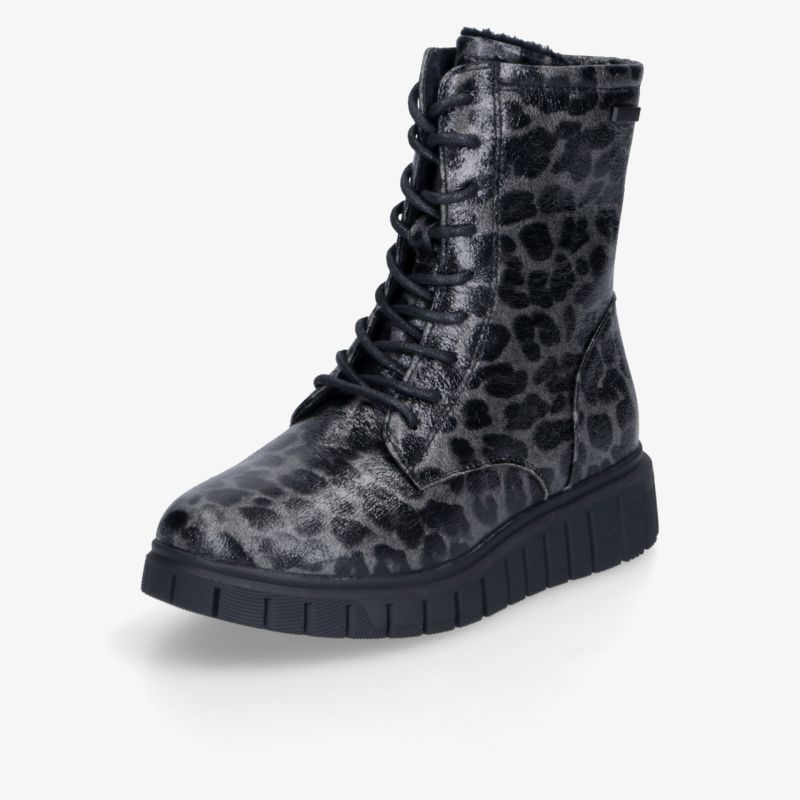 Schwarzer Schnürboot mit markantem Animalprint, robuster Profilsohle und seitlichem Reißverschluss in schräger Vorderansicht