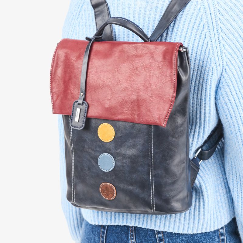 Modischer Rucksack mit robustem Material und komfortablen Trägern in modischem Design