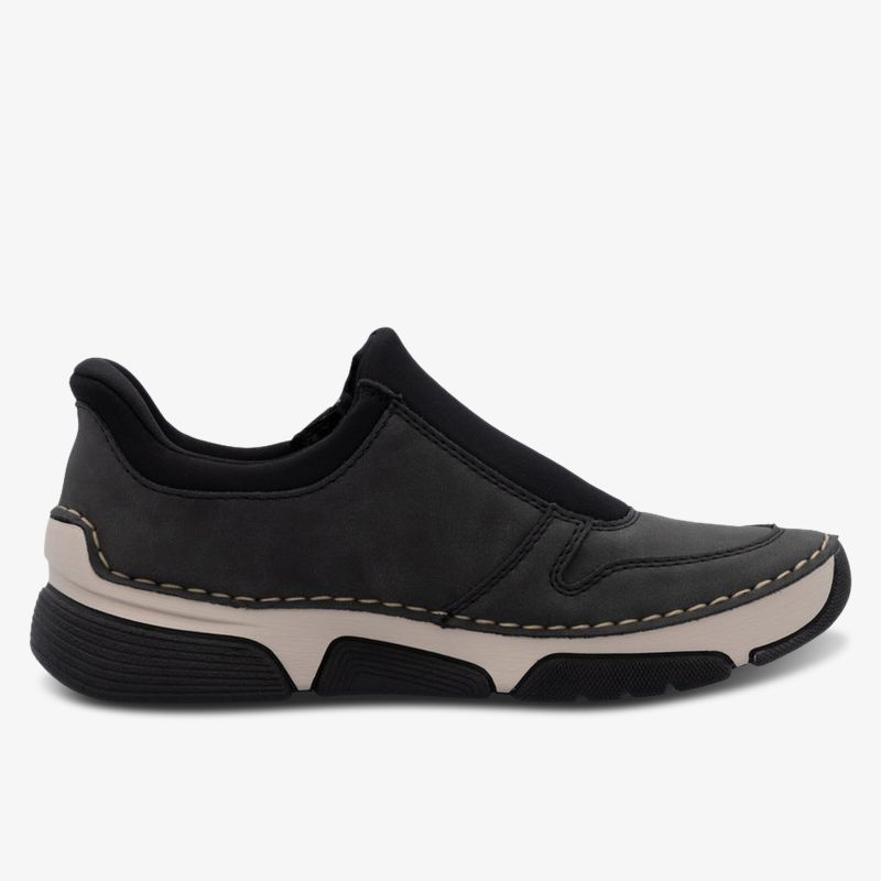 Bequemer schwarzer Slip-On Schuh mit flexibler Sohle und modernem Design für angenehmen Tragekomfort
