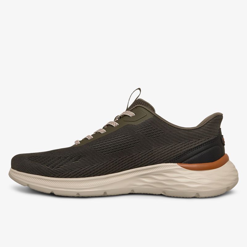 Bequemer, stilvoller Schuh mit langlebiger Laufsohle und sportlichem Design.