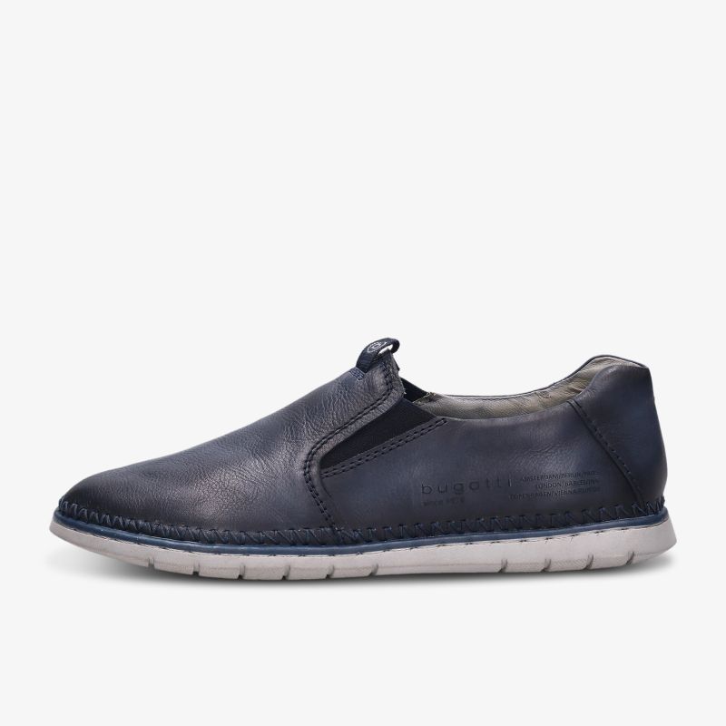 Bequemer blauer Slip-On-Schuh aus Leder mit flexibler Sohle, ideal für den täglichen Komfort.