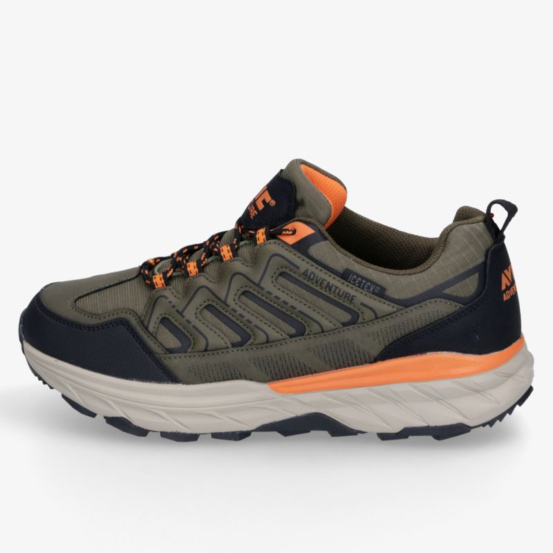 Robuster Outdoor-Schuh in Grau mit orangefarbenen Akzenten, griffiger Sohle und komfortabler Dämpfung für jeden Weg.