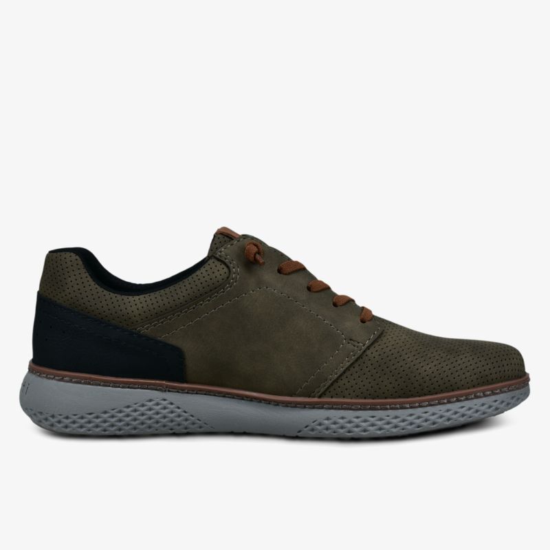 Moderner komfortabler leichter Schuh mit atmungsaktivem Material und langlebiger Sohle in seitlicher Ansicht