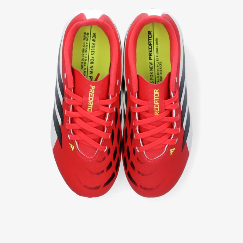 Rote Sportschuhe mit schwarzen Streifen, gepolstertem Innenbereich und schnürbar, dynamisch und leichtes Design, Draufsicht