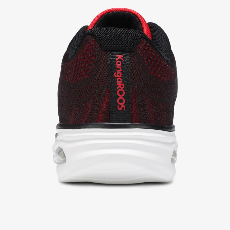 Rückansicht eines komfortablen, sportlichen Schuhs mit atmungsaktivem Material und leichter, dämpfender Sohle