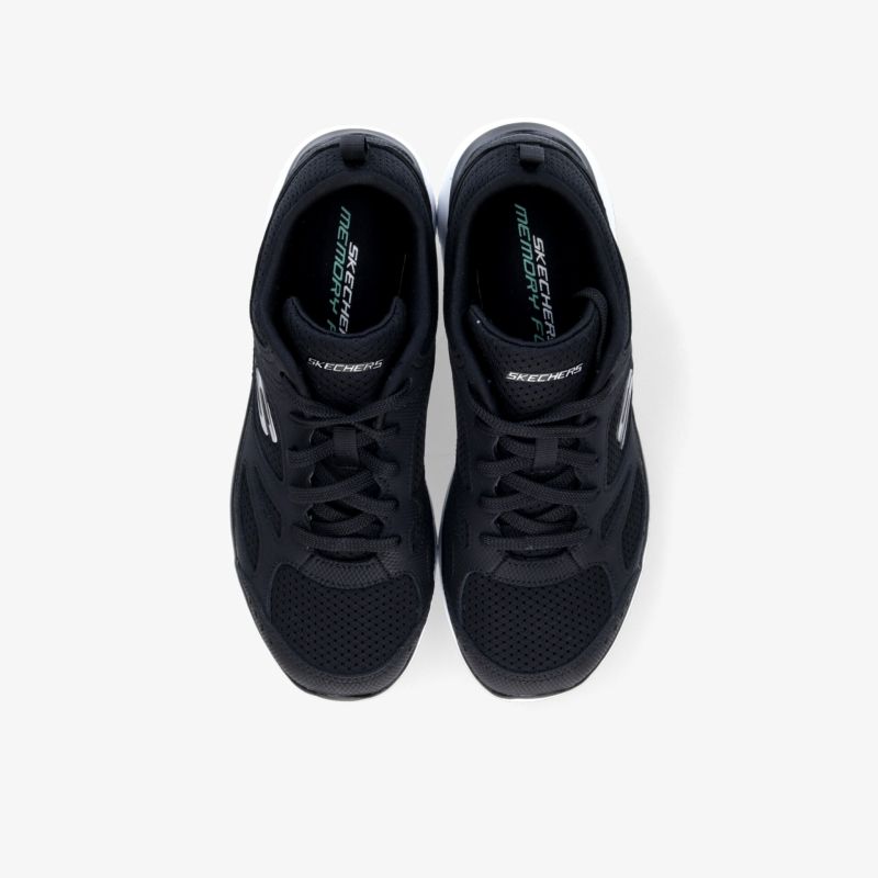 Schwarze Sportschuhe im Paar mit Schnürsenkeln, bequem und flexibel, modernes und robustes Design, Draufsicht