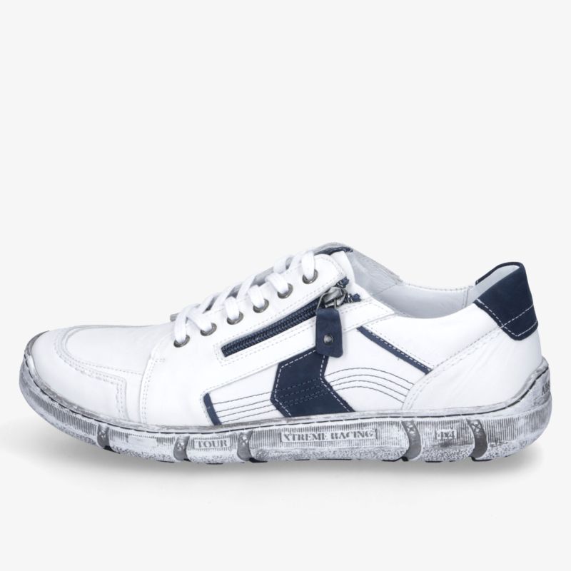 Weißer bequemer Freizeitschuh mit robustem Profil, sportlichem Design und praktischen Schnürsenkeln, langlebig und modisch