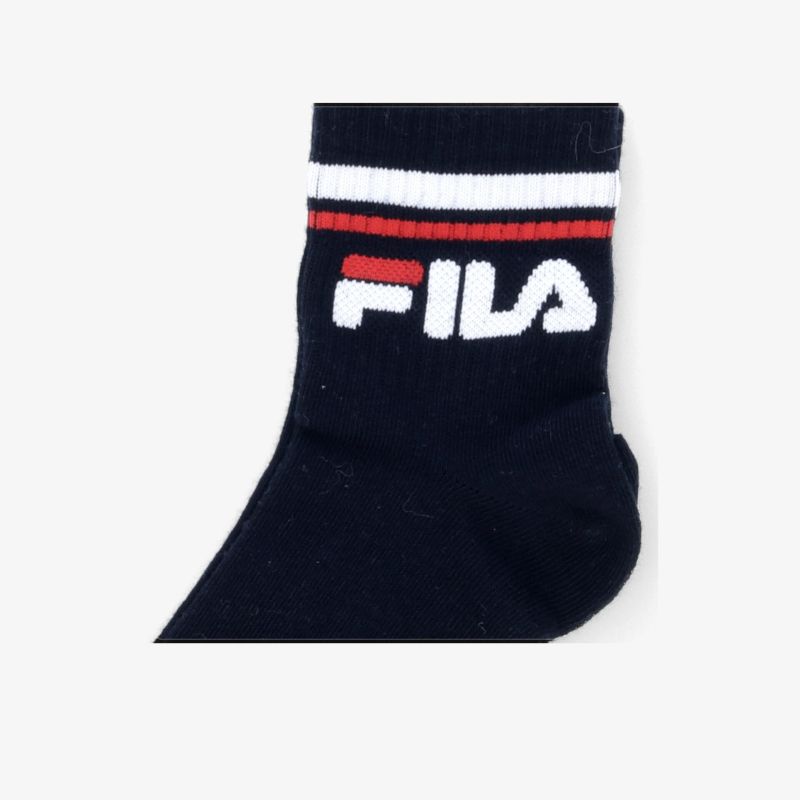 Schwarze Fila Socke mit weißem und rotem Logo, bequem und elastisch für sportlichen Tragekomfort