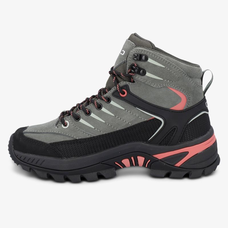 Robuster Wanderschuh mit rutschfester Sohle und atmungsaktivem Material für Outdoor-Aktivitäten.