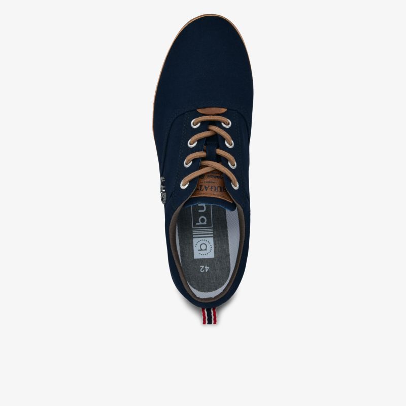 Eleganter Schuh mit Lederakzenten und strapazierfähiger Sohle für optimalen Komfort und Stil.