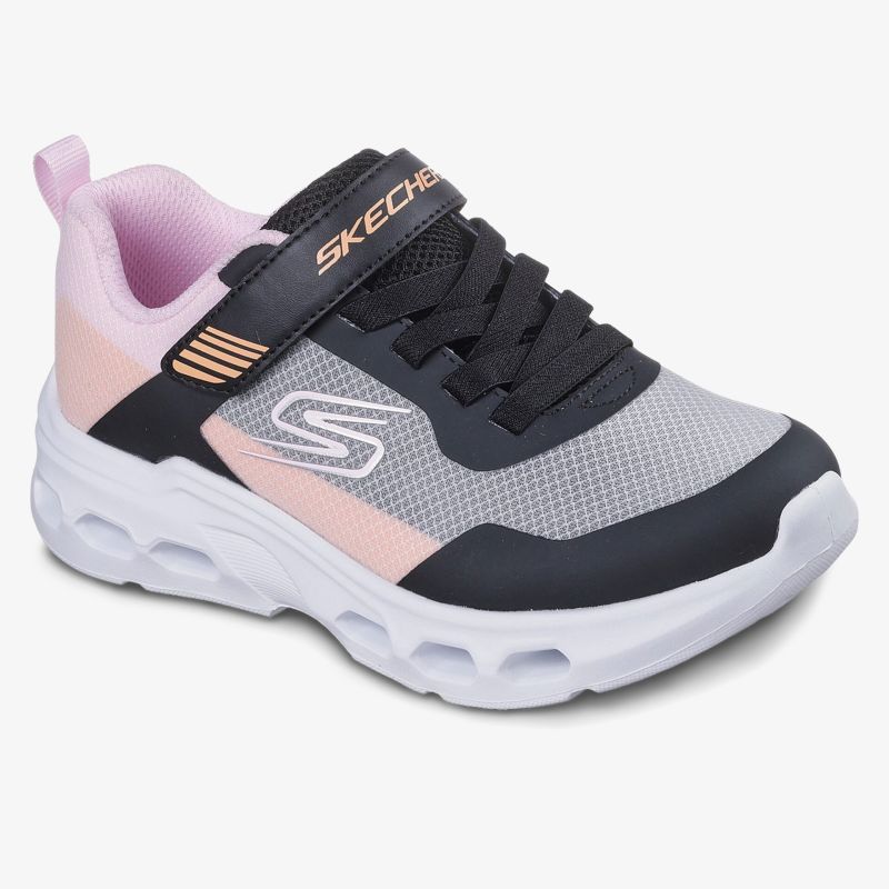 Bequemer und stilvoller Sneaker mit atmungsaktivem Obermaterial und robuster Sohle.