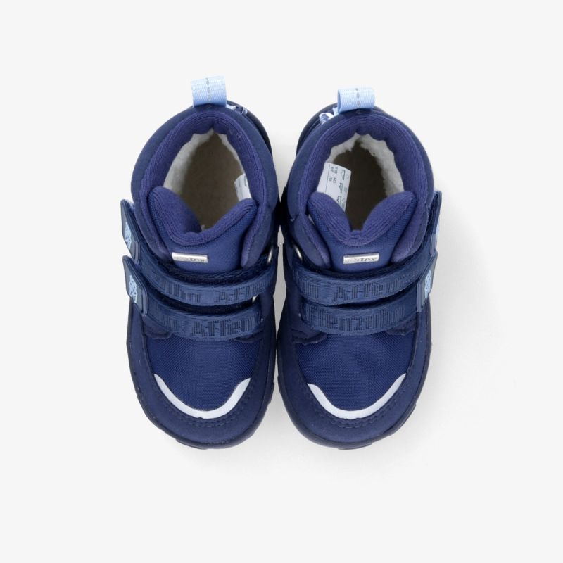 Robuste dunkelblaue Kinderschuhe mit verstellbarem Klettverschluss und rutschfester Sohle, bequem und flexibel