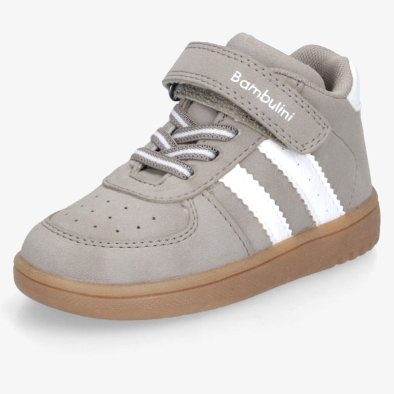 Moderner grauer Sneaker mit weißem Streifendesign, praktischem Klettverschluss und bequemer, rutschfester brauner Sohle