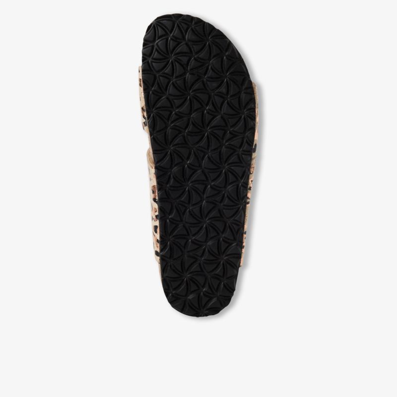 Robuste, strukturierte rutschfeste Gummisohle für sicheren Halt und hohe Strapazierfähigkeit