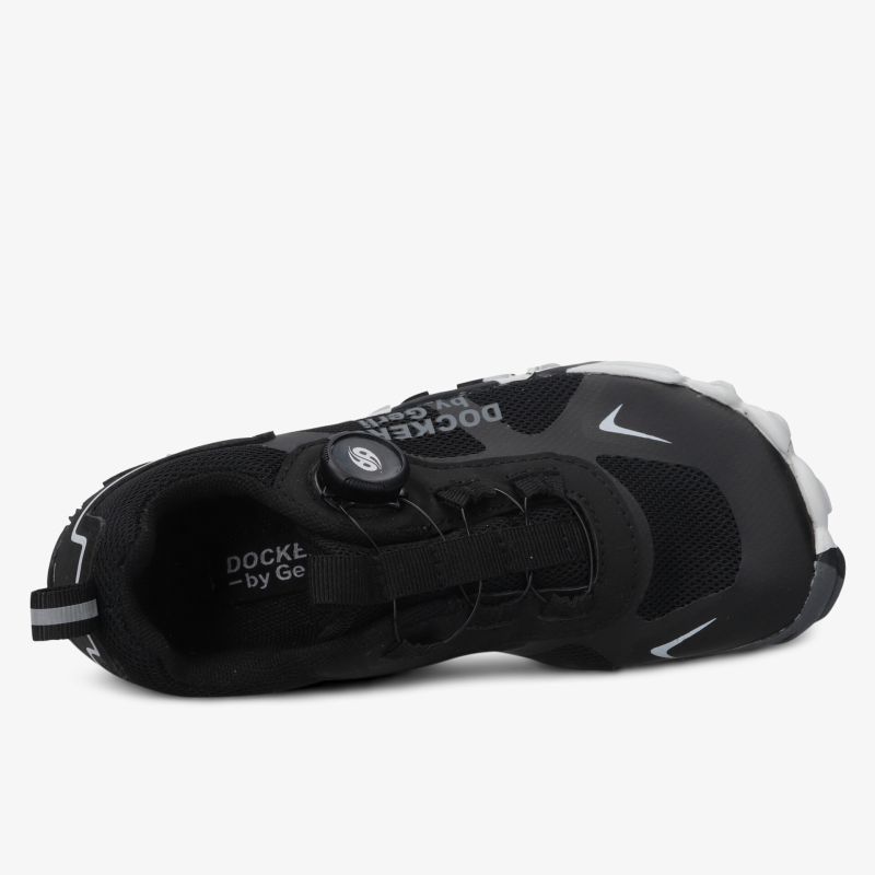 Bequemer schwarzer Sportschuh mit flexiblem Design und innovativem Schnellschnürsystem