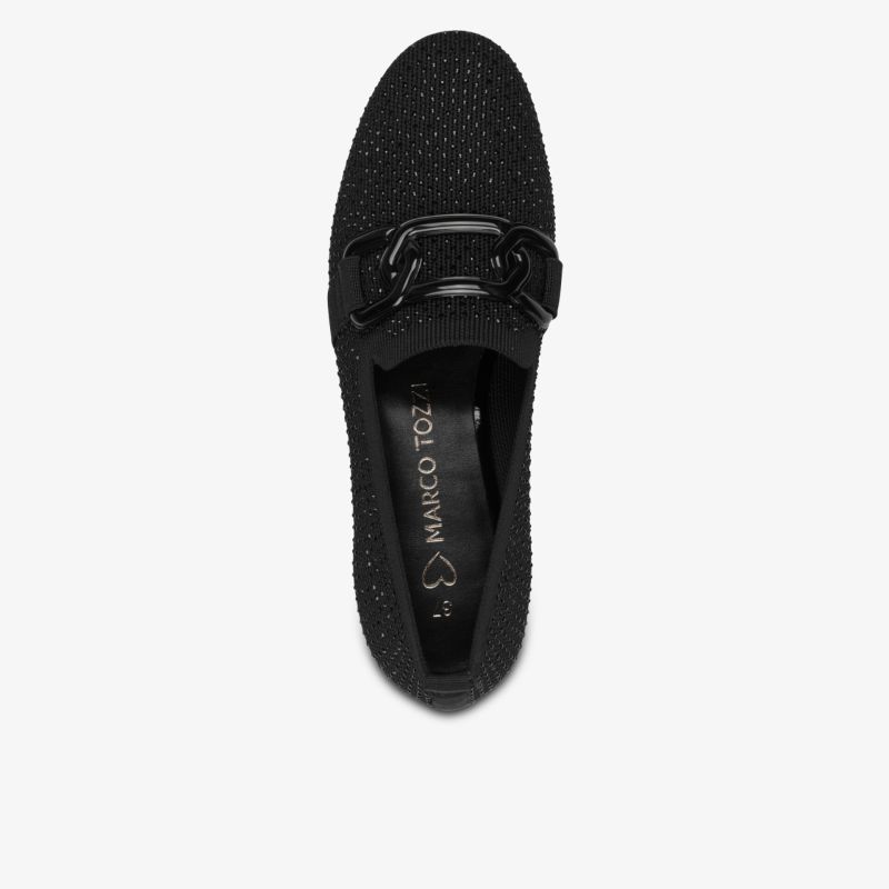 Eleganter schwarzer Loafer mit Schnalle und Textiloberfläche in der Draufsicht