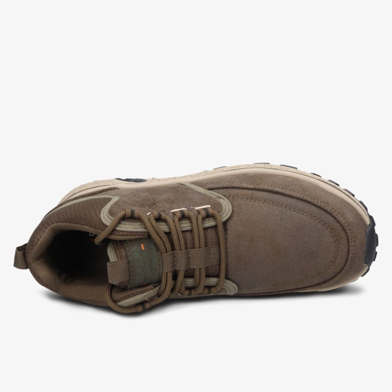 Robuster Schuh mit bequemer Passform und praktischer Schnürung, oben liegende Draufsicht auf hochwertiges Material