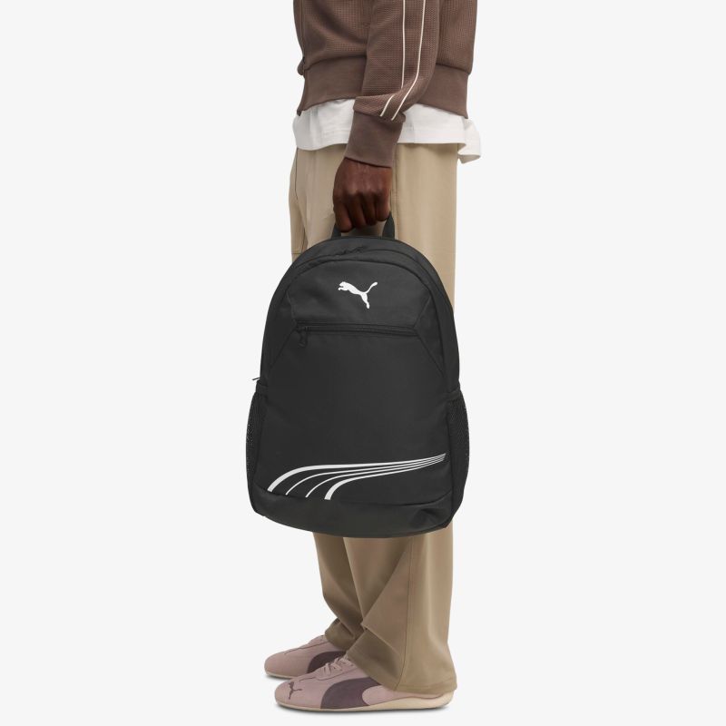 Eleganter schwarzer Puma Rucksack mit sportlichem Design und großem Fassungsvermögen für den Alltag