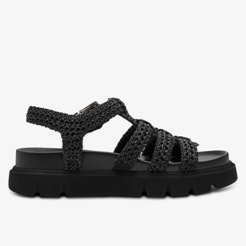 Schwarze, robuste Sandale mit geflochtenem Riemen und rutschfester Sohle in seitlicher Ansicht.