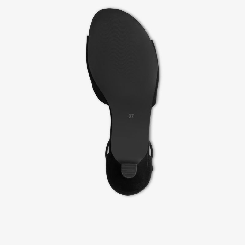 Hochwertige schwarze Schuhsohle mit rutschfestem Profil und robuster Verarbeitung