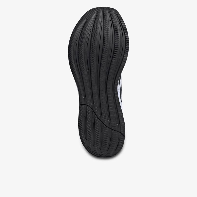 Robuste, rutschfeste und flexible Sohle mit tiefem Profil für sicheren Halt und hohen Tragekomfort