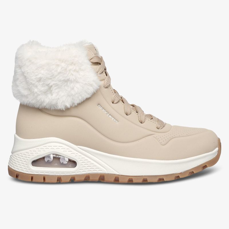 Bequemer und warm gefütterter Schuh mit hoher Schnürung und profilierter Sohle für optimalen Halt