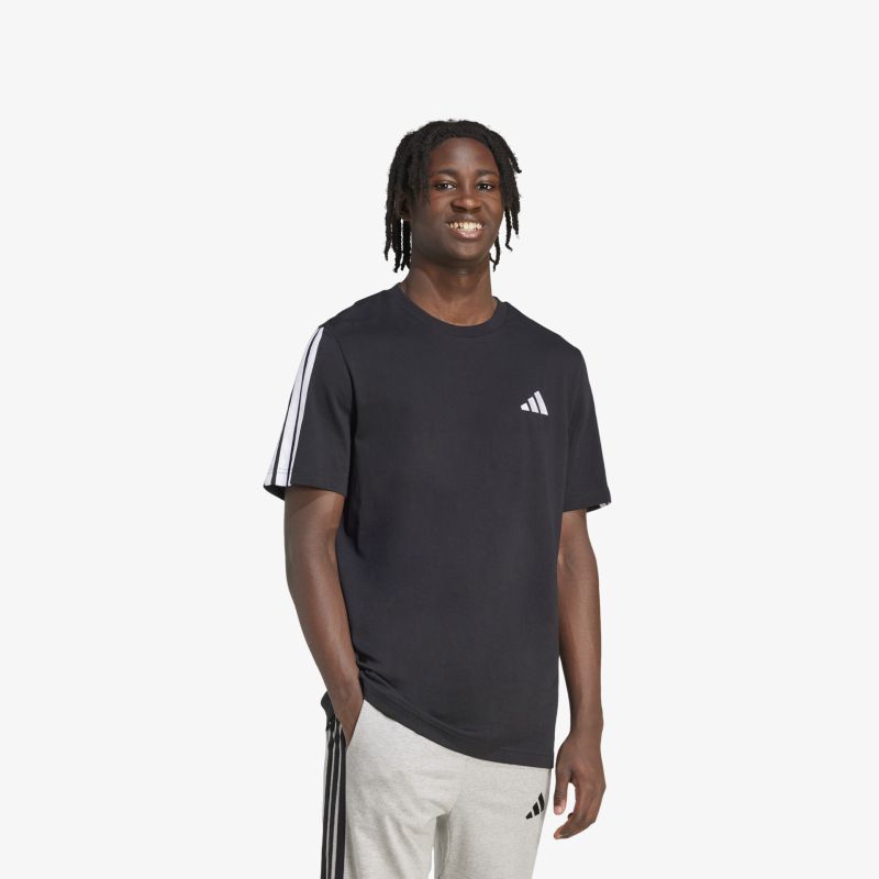 Schwarzes Adidas T-Shirt mit weißem Streifen, sportliches Design, bequem und leicht, Frontansicht