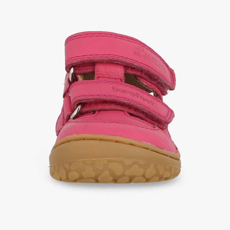 robuster Schuh mit bequemen Klettverschlüssen und rutschfester Sohle für sicheren Halt