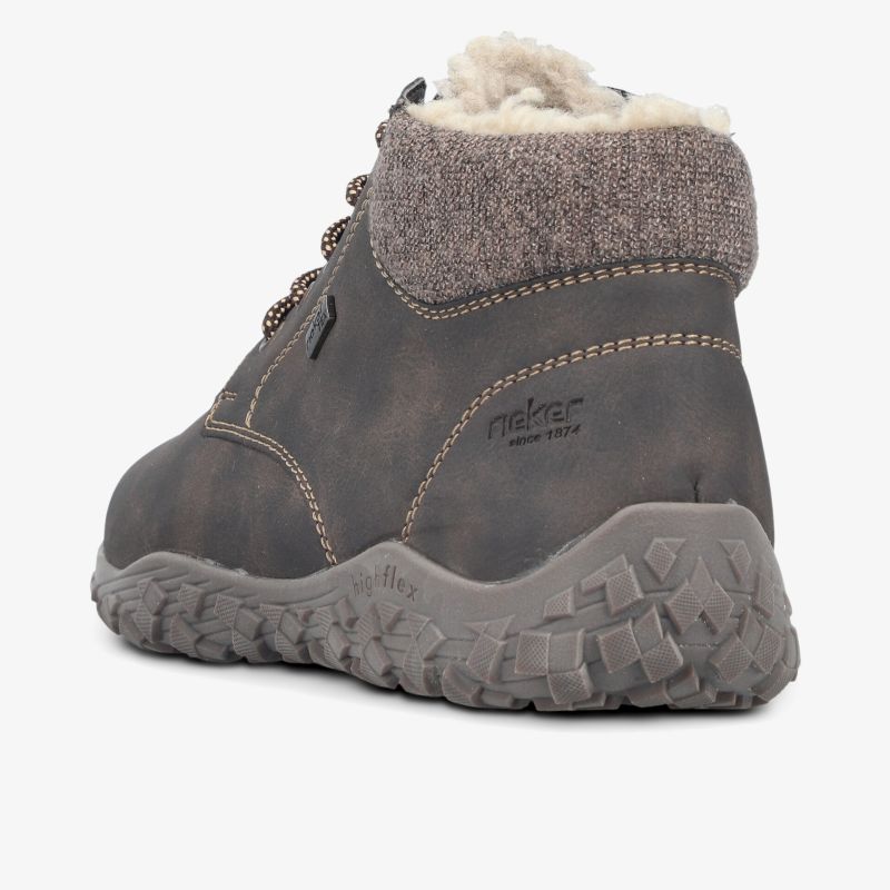 Winterfester Outdoor-Schuh mit warmem Futter und robuster, rutschfester Profilsohle für sicheren Halt