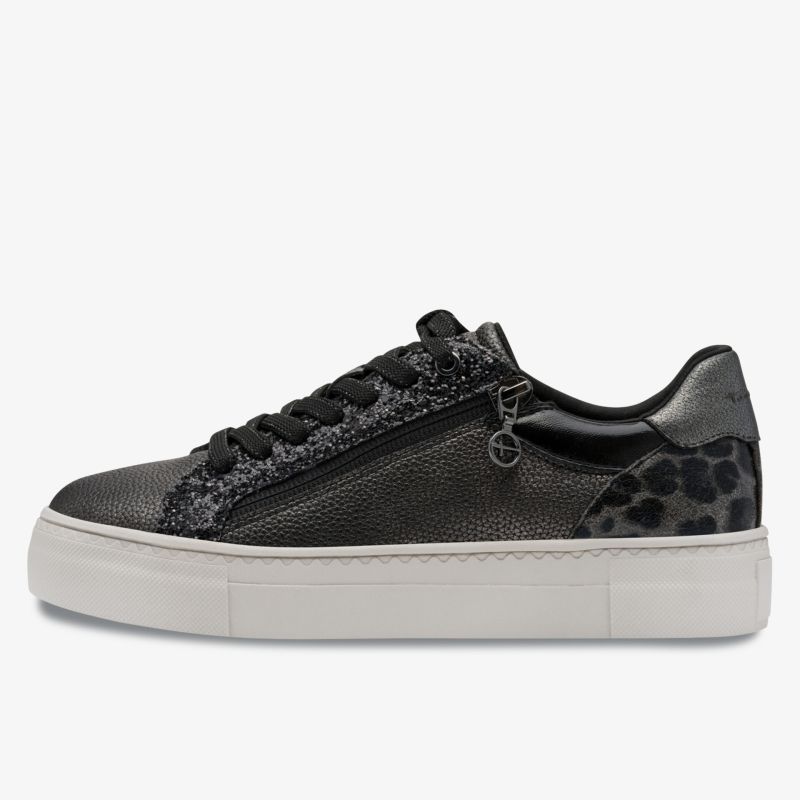 Eleganter schwarzer Sneaker mit hochwertiger Verarbeitung, bequem und modisch, seitliche Ansicht