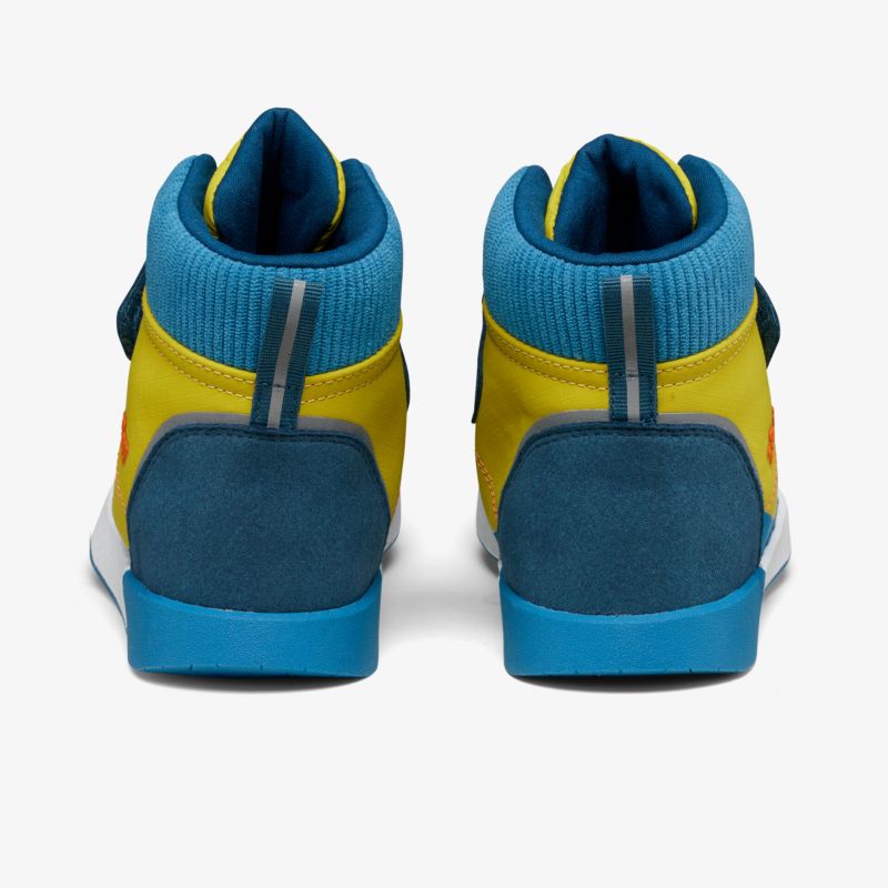 Stilvolle, farbenfrohe High-Top-Sneaker mit bequemer Passform und sportlichem Design, ideal für den Alltag.